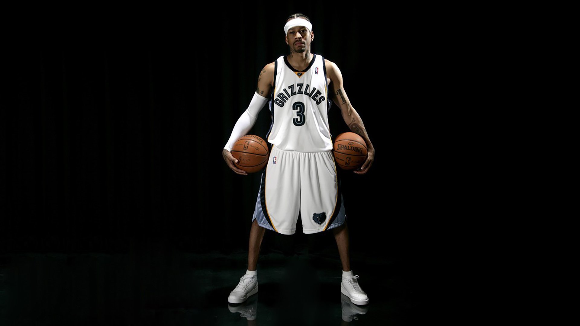 爱游戏大厅-他刷新纪录的那个夜晚，整座城市都在为他刹车