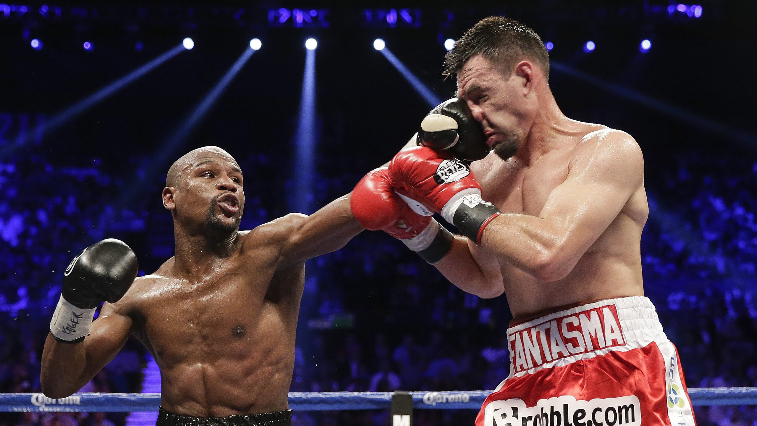 ayx世界杯2026-美加墨世界杯焦点战，伊朗掀翻佛罗伦萨，足球如何成为文明对话的暗语？